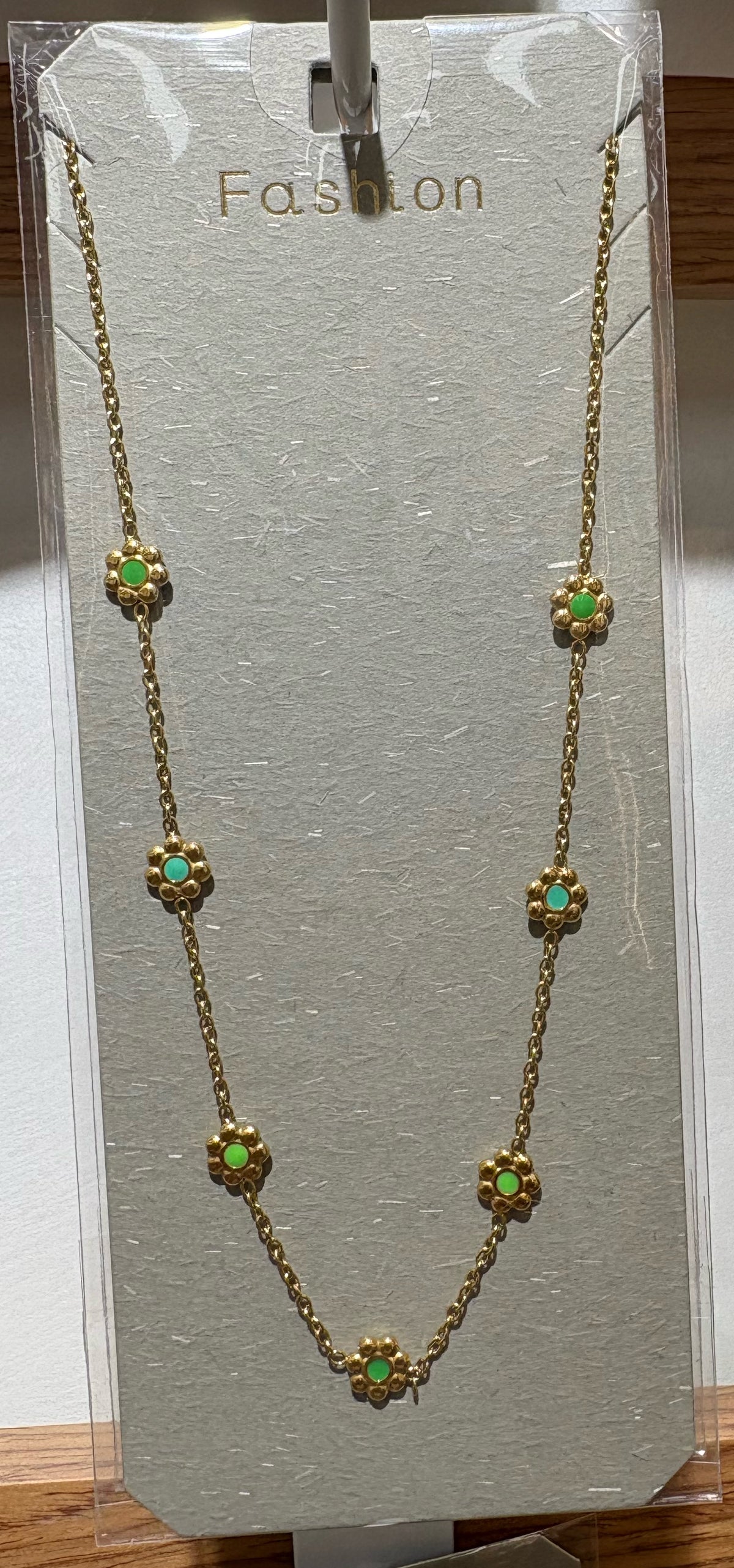 Green Daisy Station Necklace - W14-0453