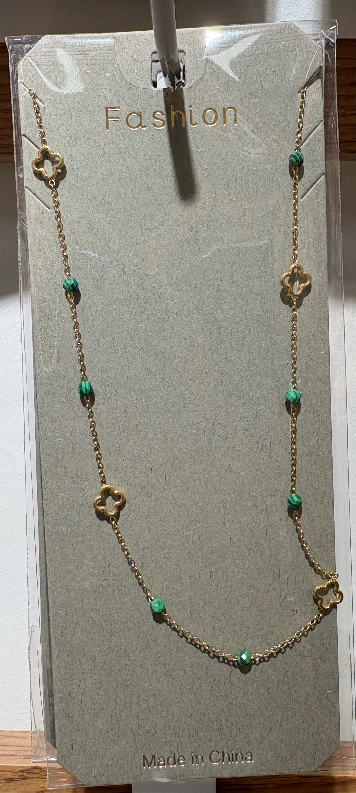 Green Bead Clover Necklace - W14-0518