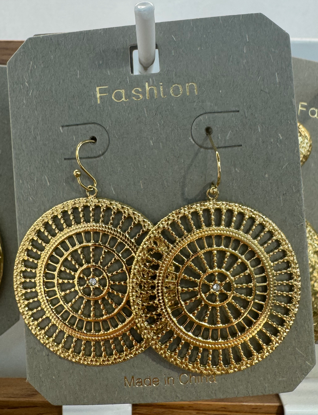 Round Sunburst Filigree Earrings - W3-0011
