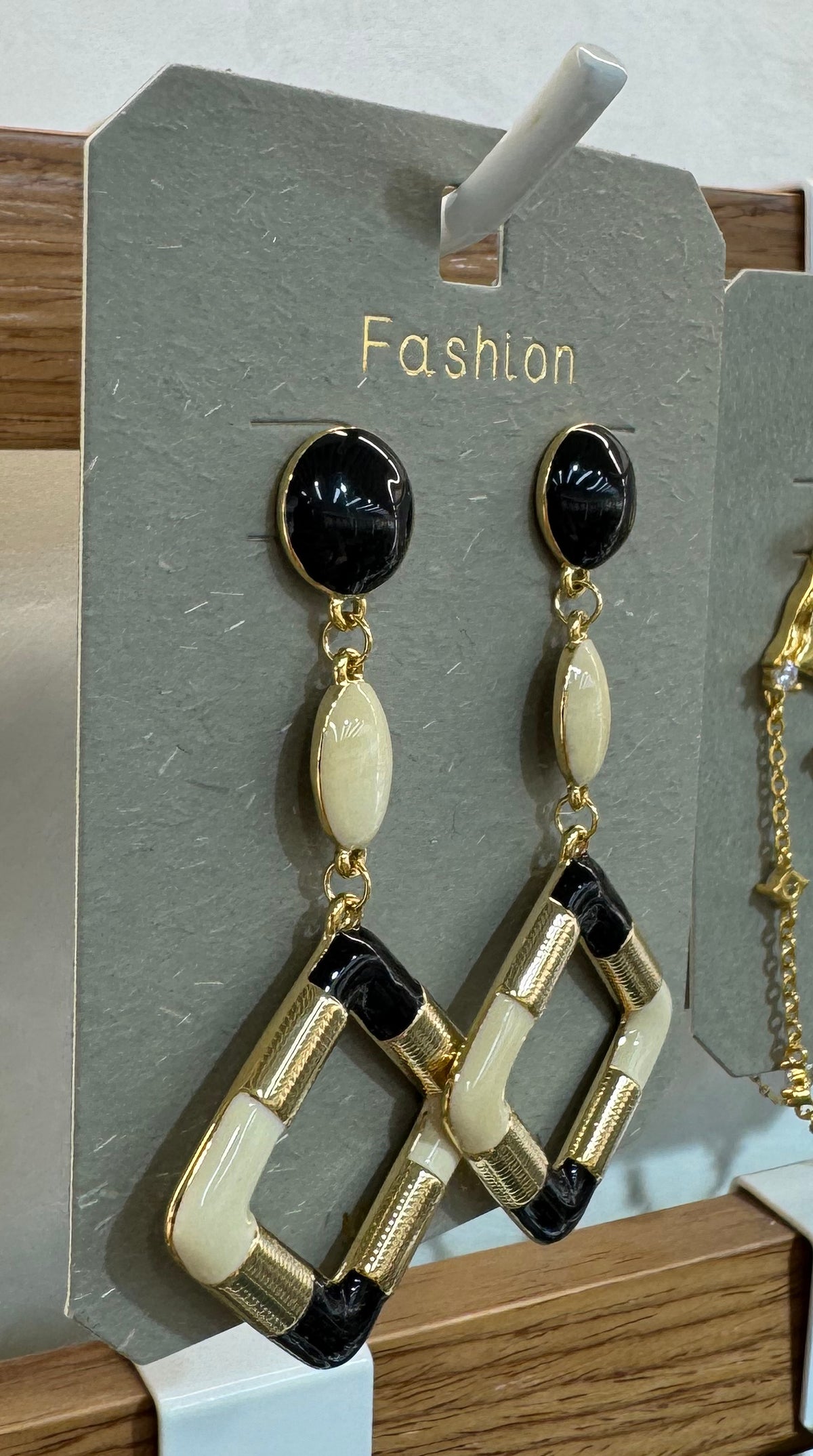 Monochrome Diamond Drop Earrings - W3-0027