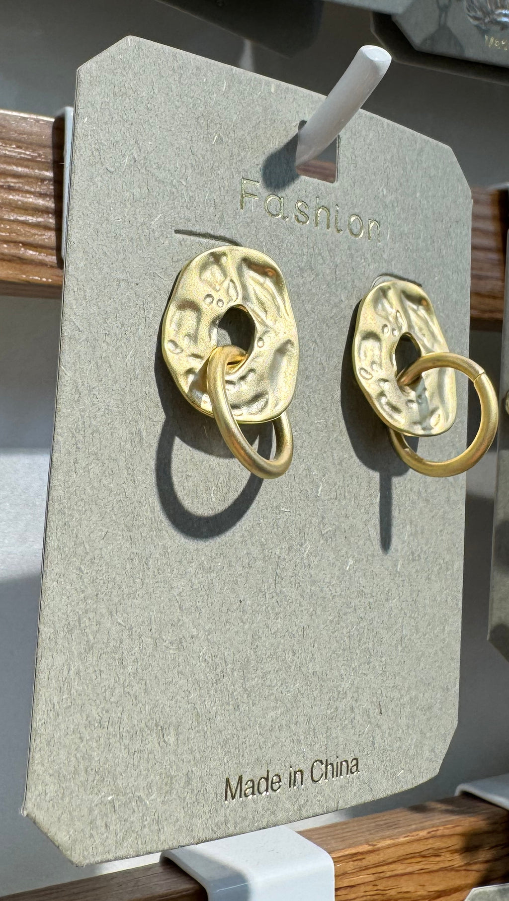 Hammered Oval Link Earrings - W3-0037