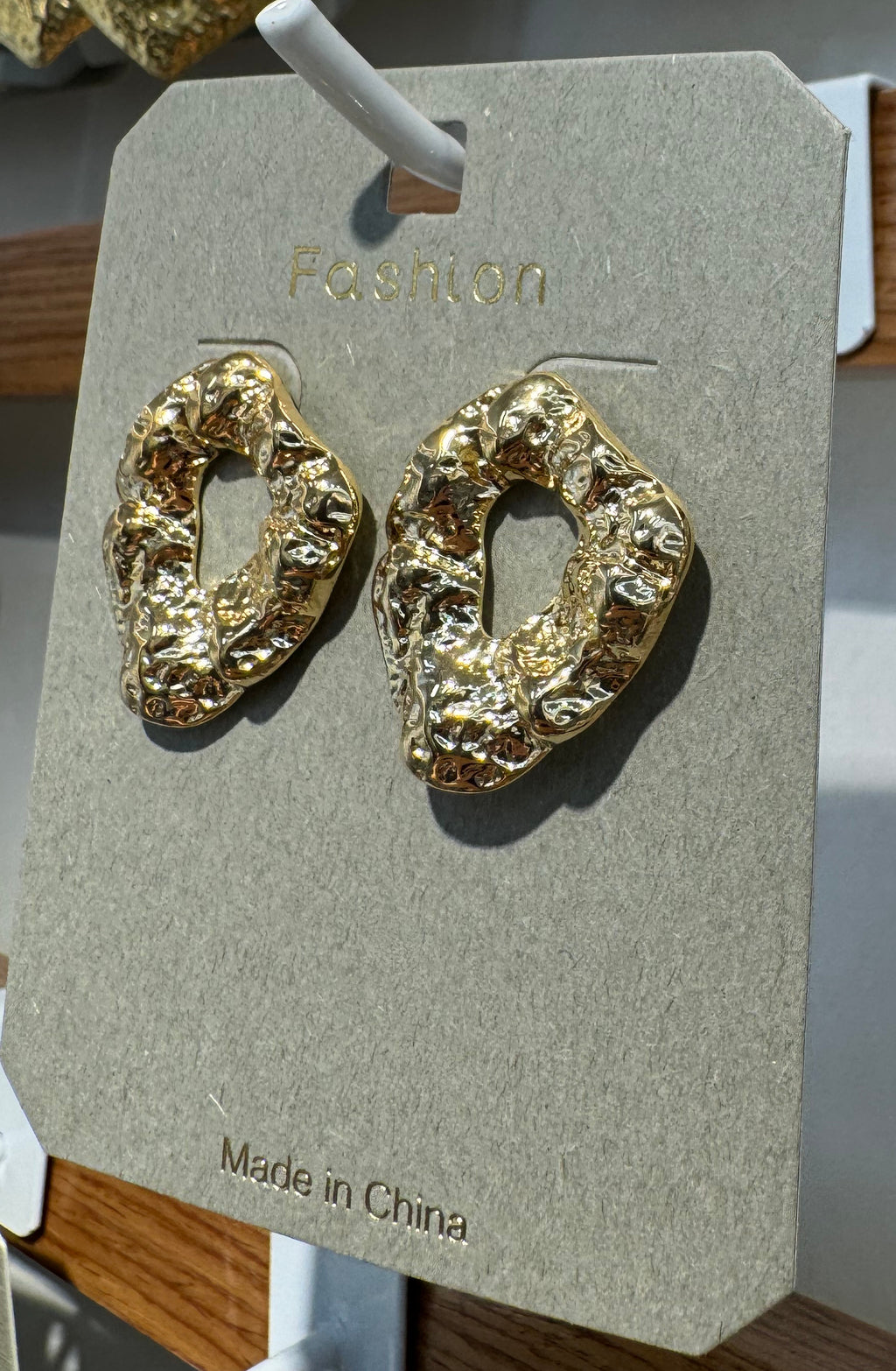 Hammered Open Shape Stud Earrings - W3-0039