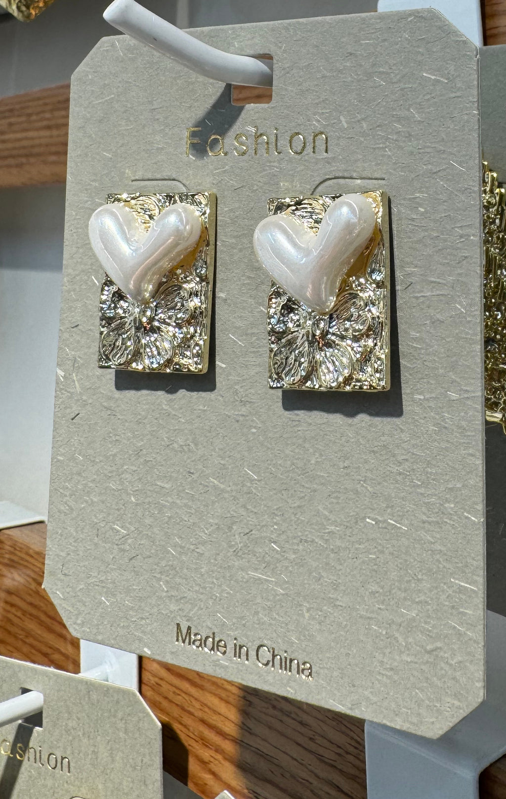 White Heart Rectangle Stud Earrings - W3-0057