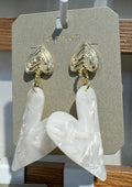White Marbled Twisted Drop Earrings - W3-0078