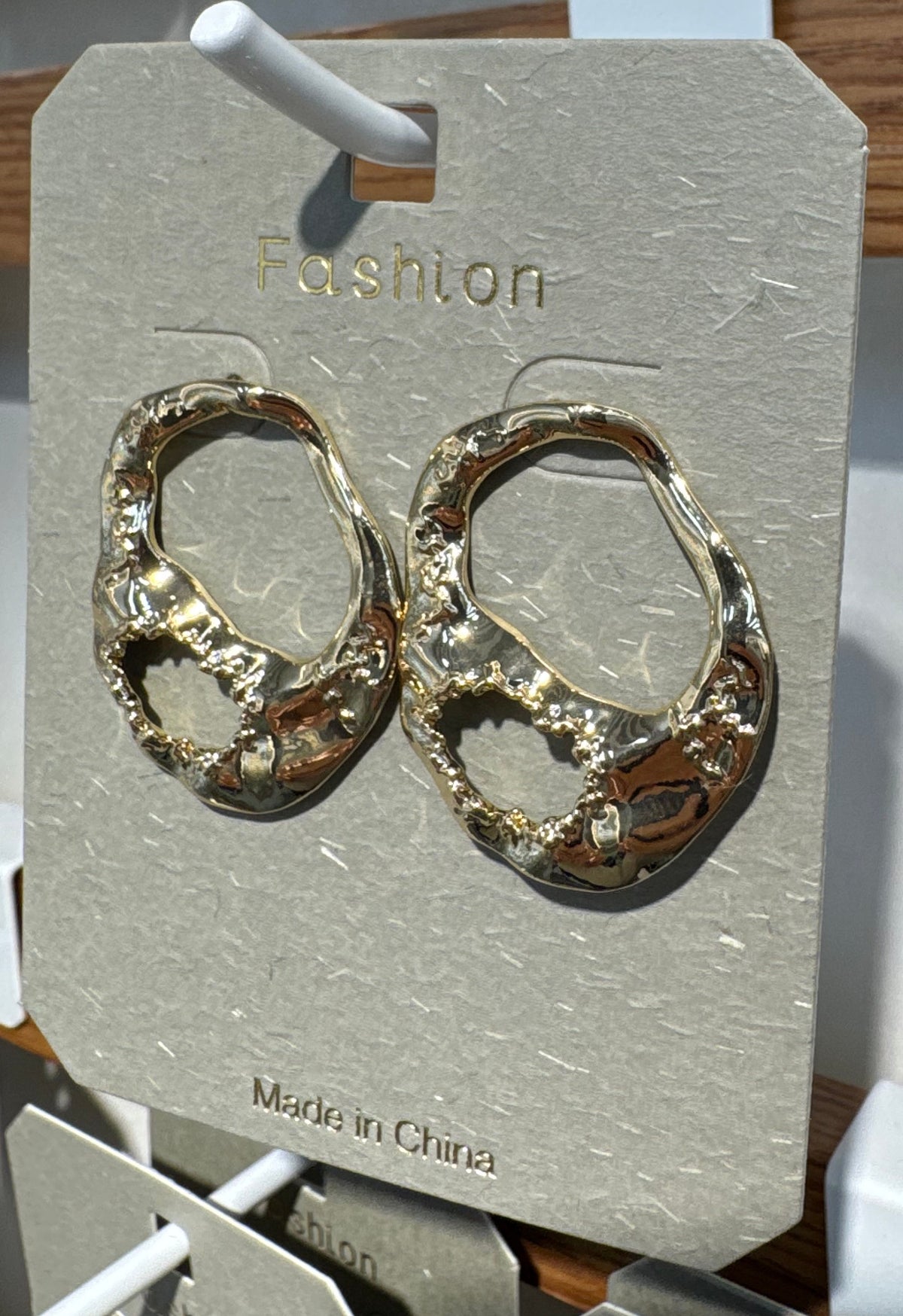 Hammered Open Oval Stud Earrings - W3-0091