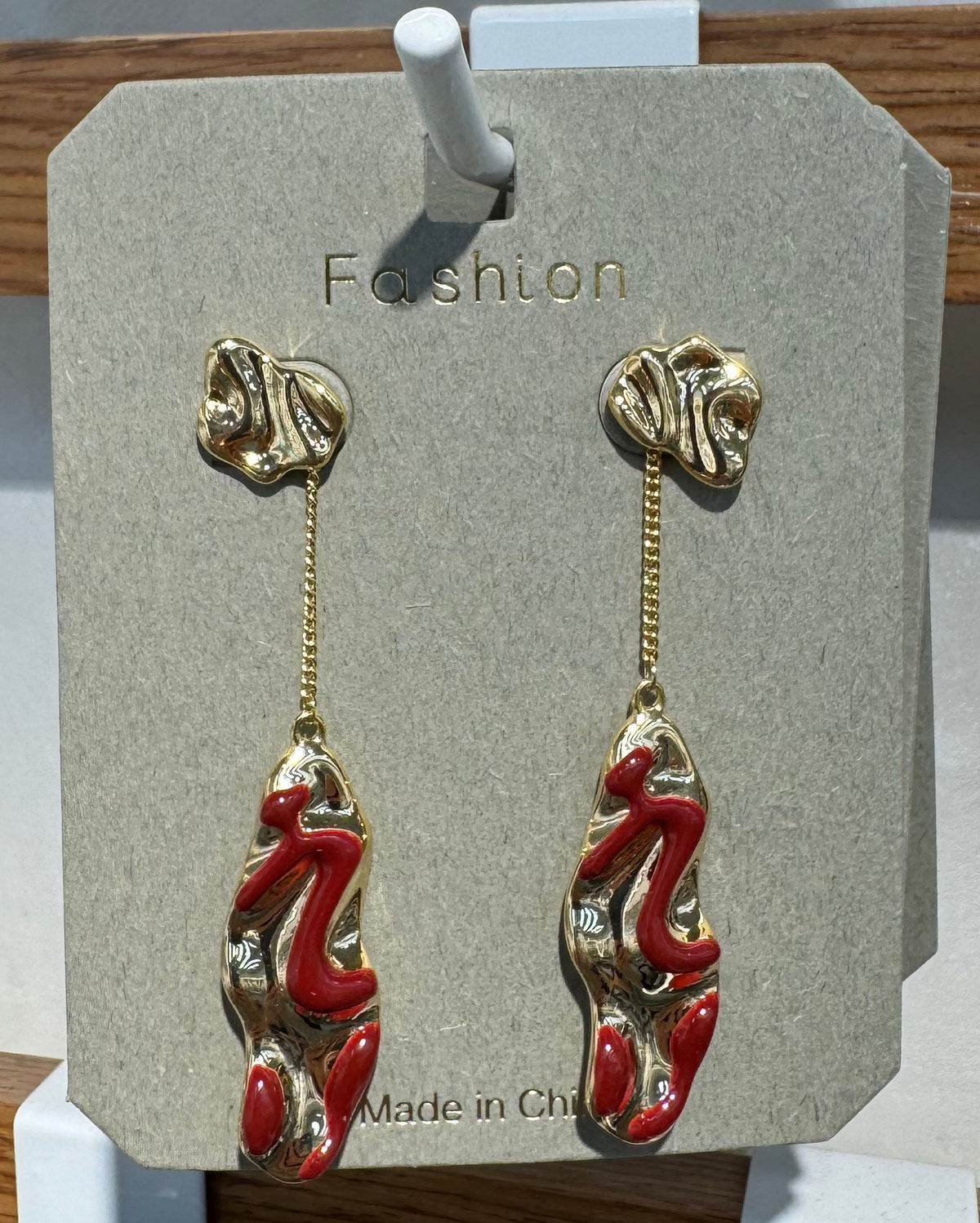 Red Abstract Chain Drop Earrings - W3-0112