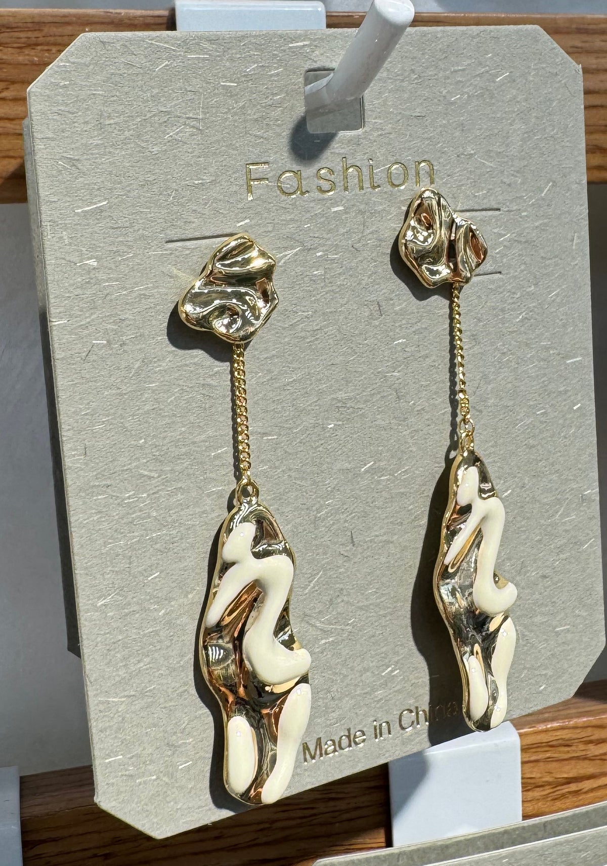 White Abstract Chain Drop Earrings - W3-0113