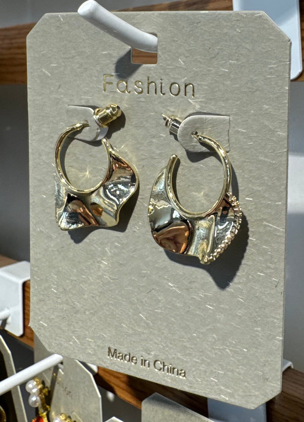Sculptural Flared Hoop Earrings - W3-0165