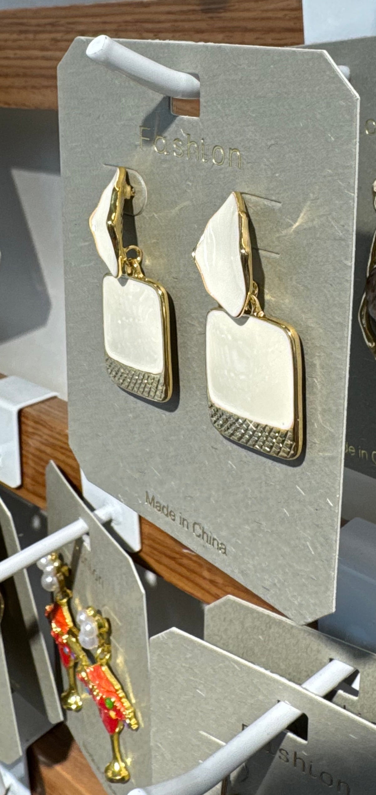White Geometric Drop Earrings - W3-0170