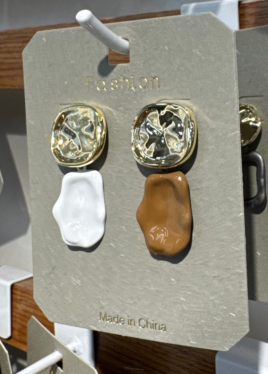 Asymmetric White and Brown Earrings - W3-0191