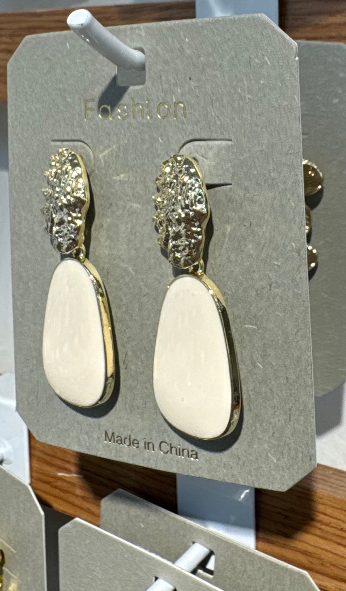 Cream Teardrop Statement Earrings - W3-0194