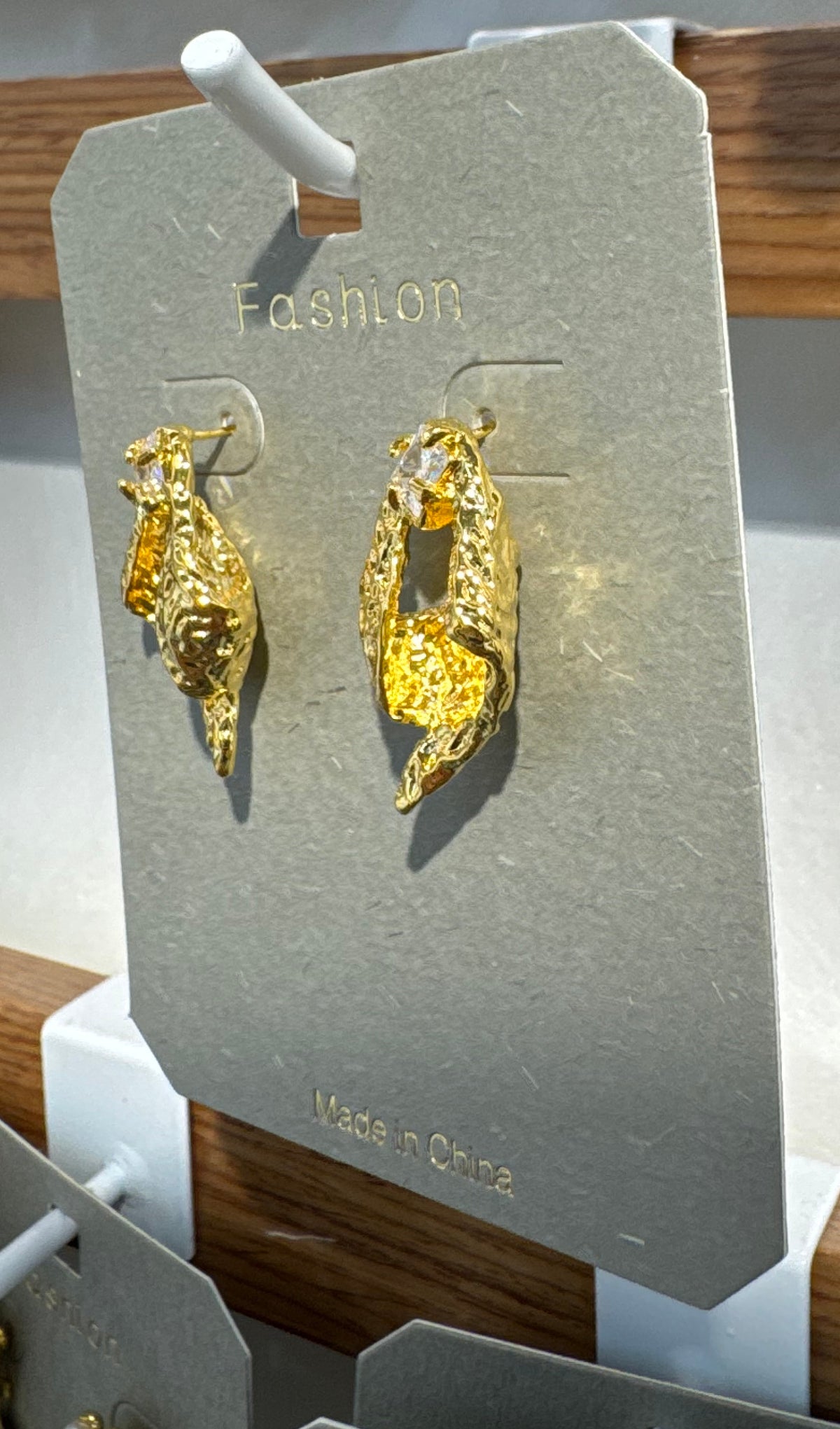 Crinkled Leaf Stud Earrings - W3-0209