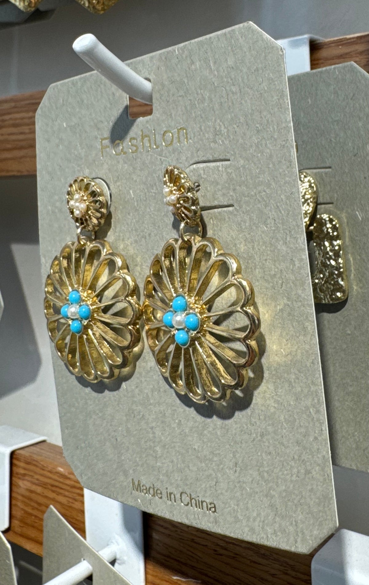 Blue Center Flower Disc Earrings - W3-0227