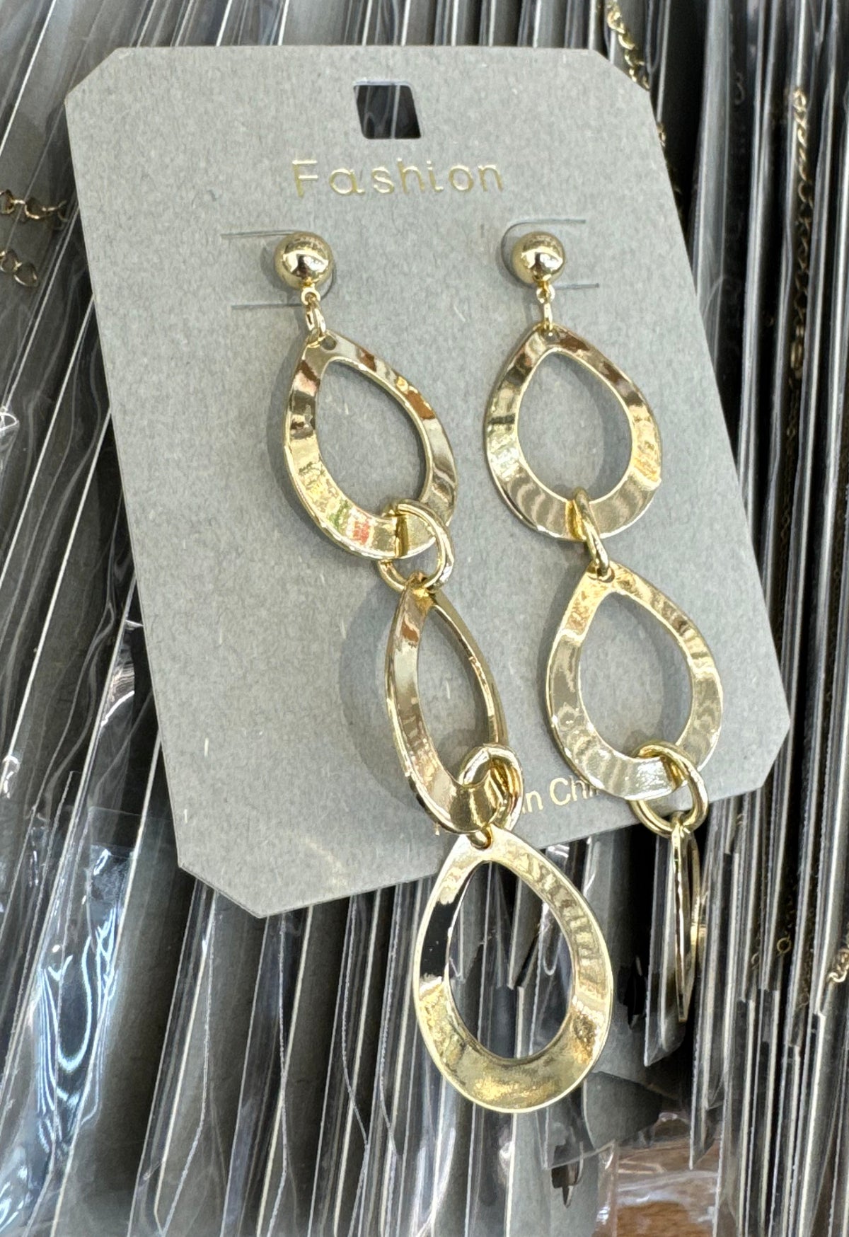 Hammered Triple Oval Ring Earrings - W3-0232