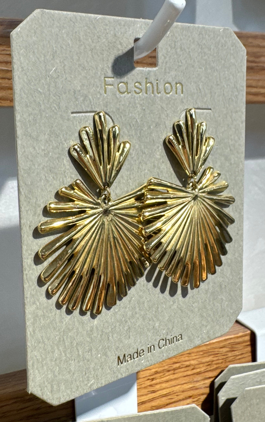 Radiating Fan Statement Earrings - W3-0244