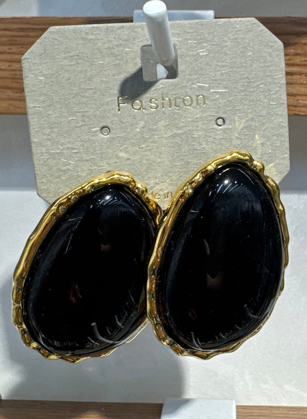 Black Oval Statement Stud Earrings - W3-0252