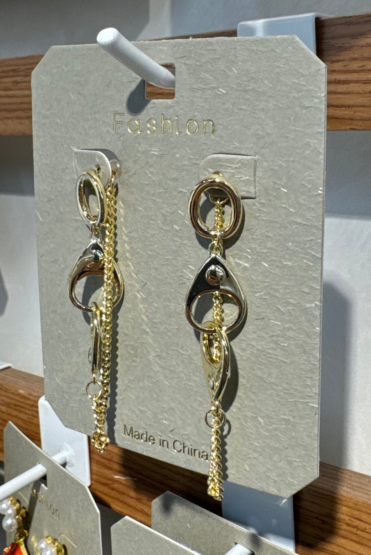 Oval Link Chain Fringe Earrings - W3-0274