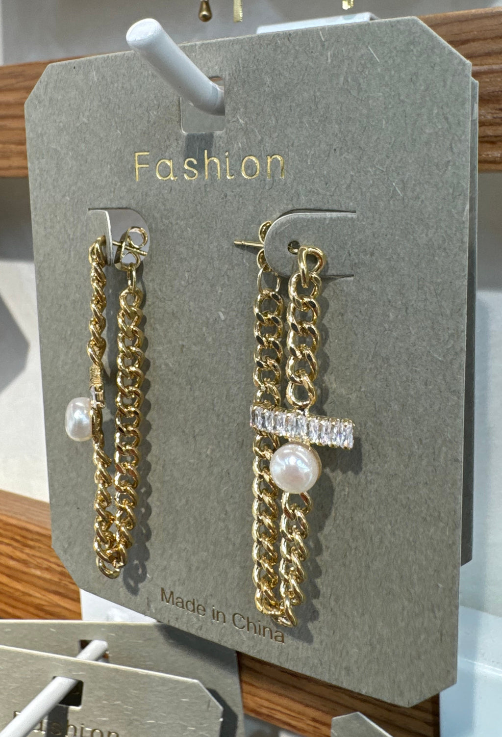 Sparkling Bar Beaded Chain Earrings - W3-0291