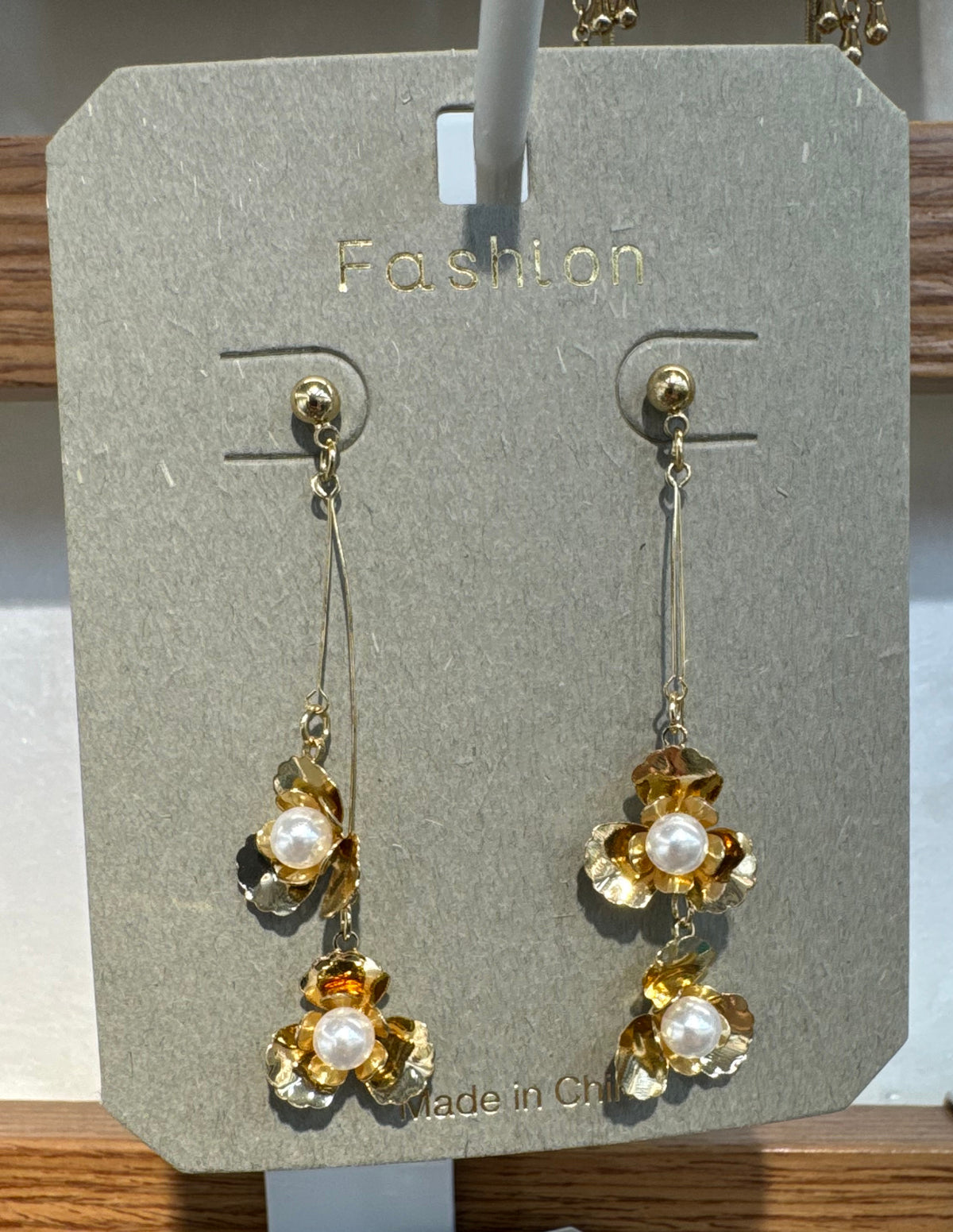 Twin Flower Pearl-Style Earrings - W3-0299