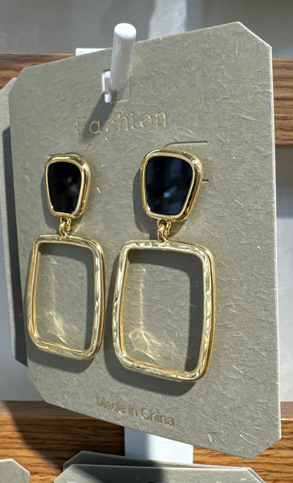 Black Stud Rectangle Frame Earrings - W3-0311