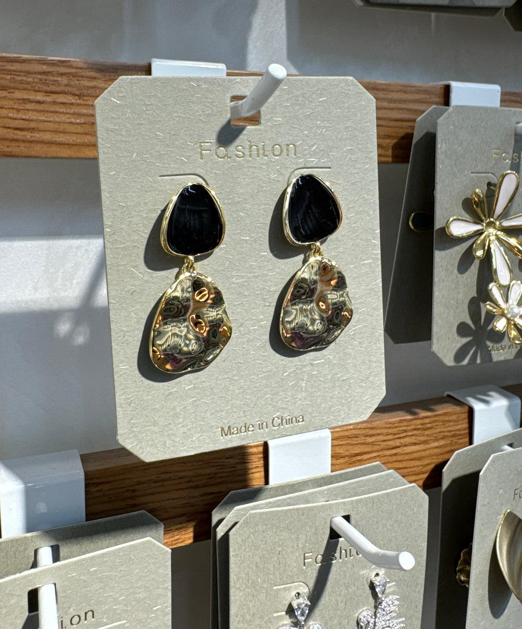 Black Teardrop Statement Earrings - W3-0351