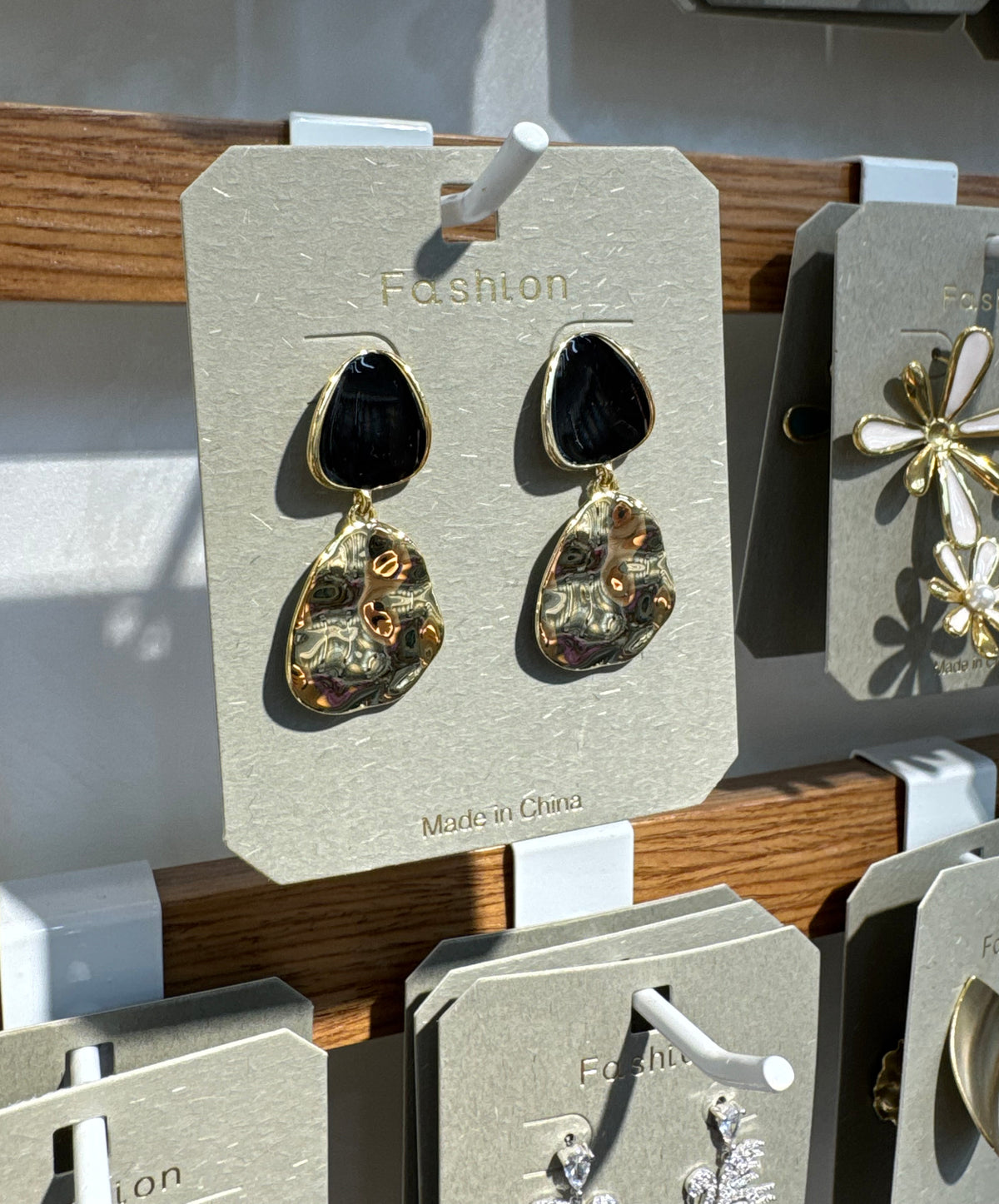 Black Teardrop Statement Earrings - W3-0351