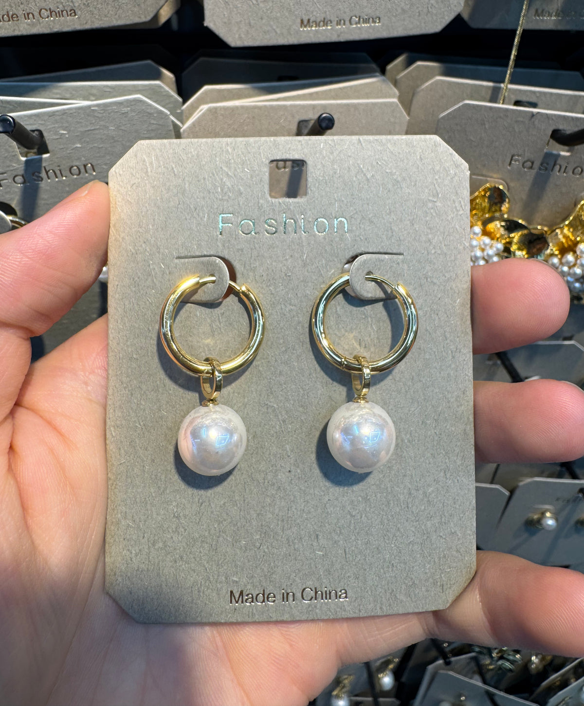 Round Pearl Charm Hoop Earrings - W3-0373