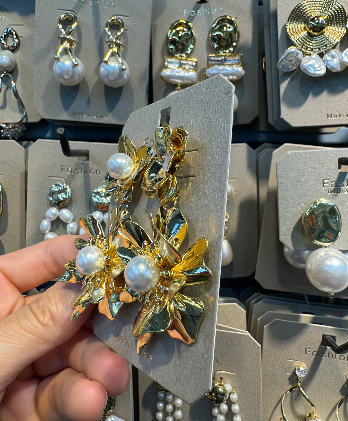 Textured Flower Pearl Studs - W3-0379