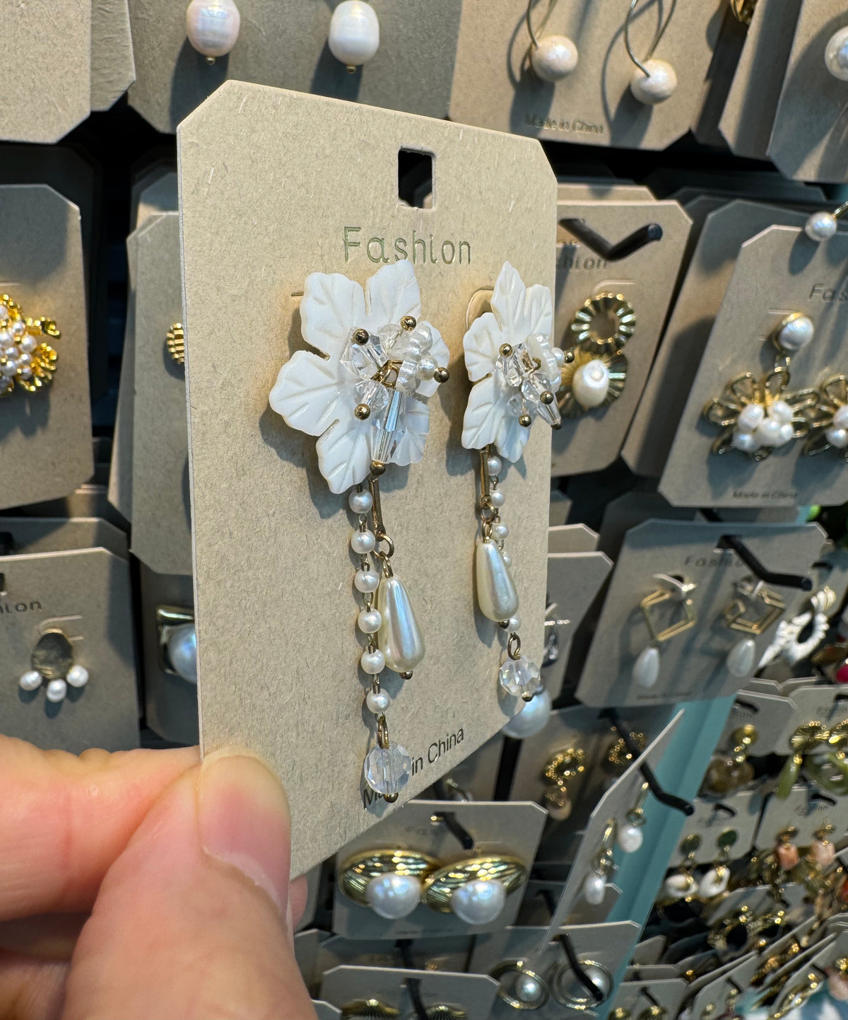 Flower Pearl Chain Drop Earrings - W3-0398