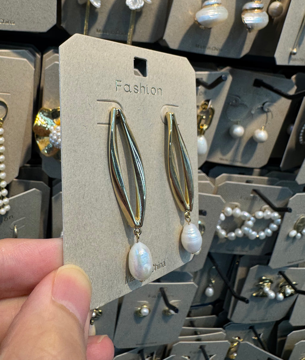 Elongated Leaf Pearl Earrings - W3-0439