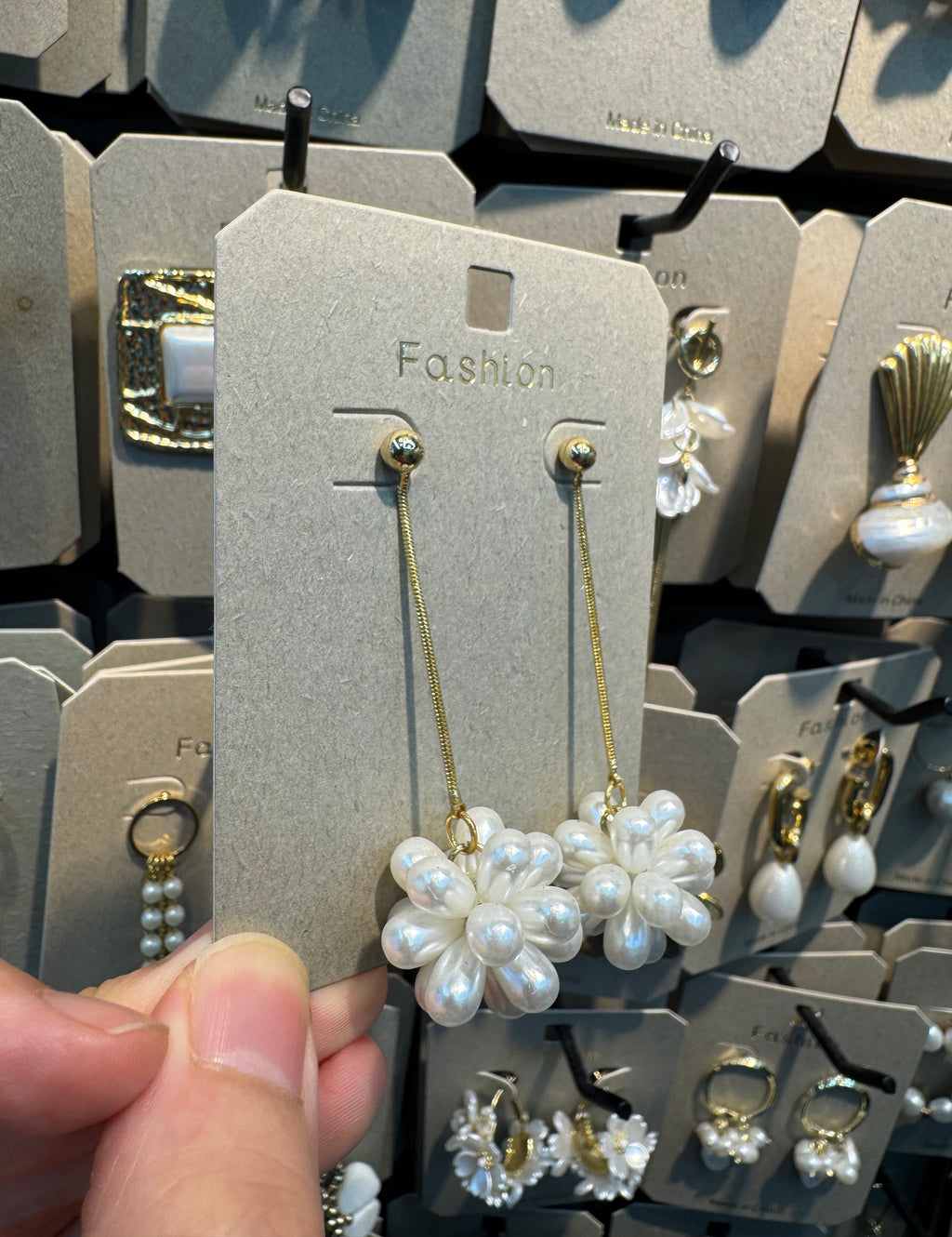 Pearl Flower Chain Drop Earrings - W3-0461