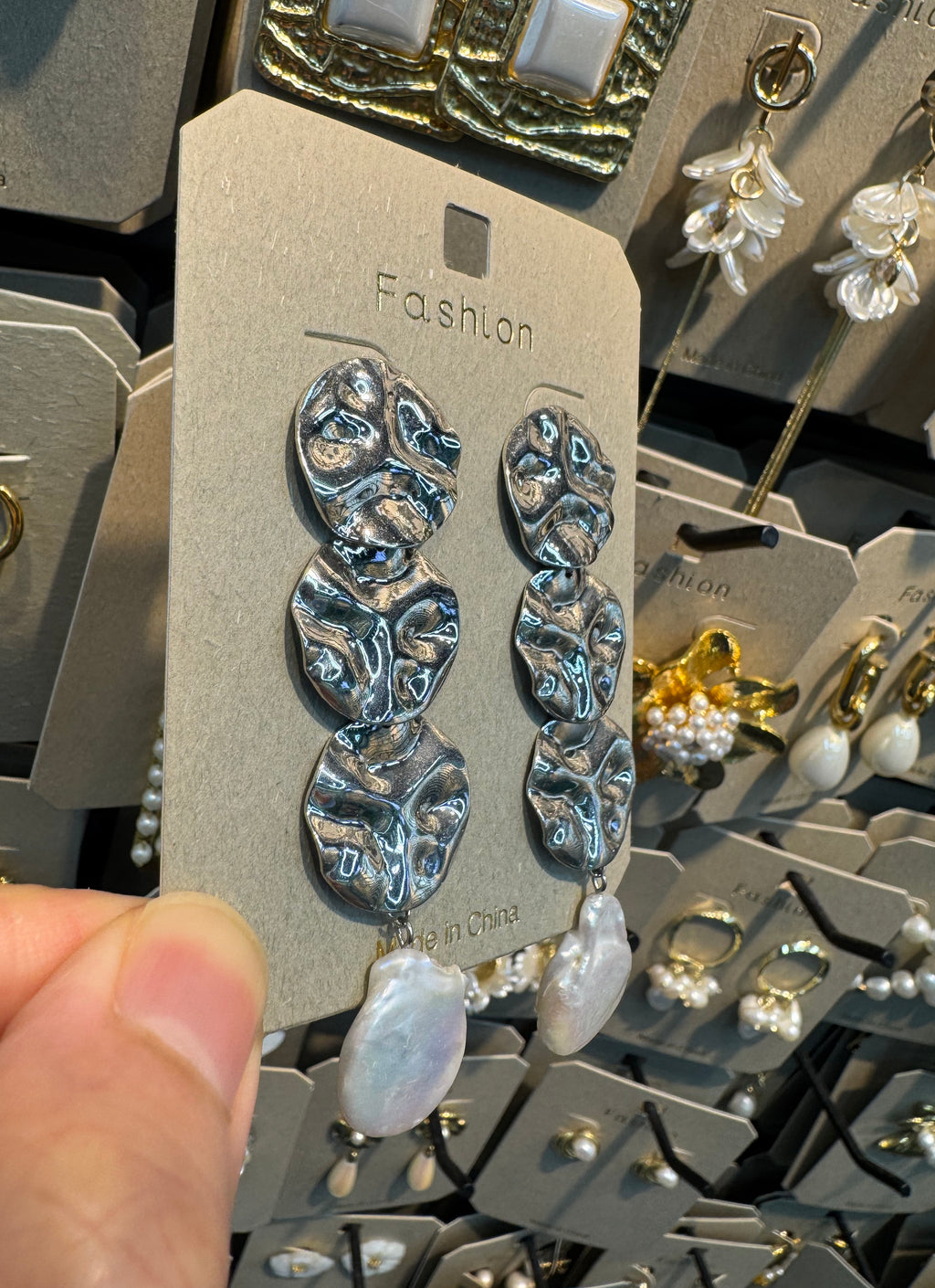 Triple Textured Disc Pearl Earrings - W3-0475