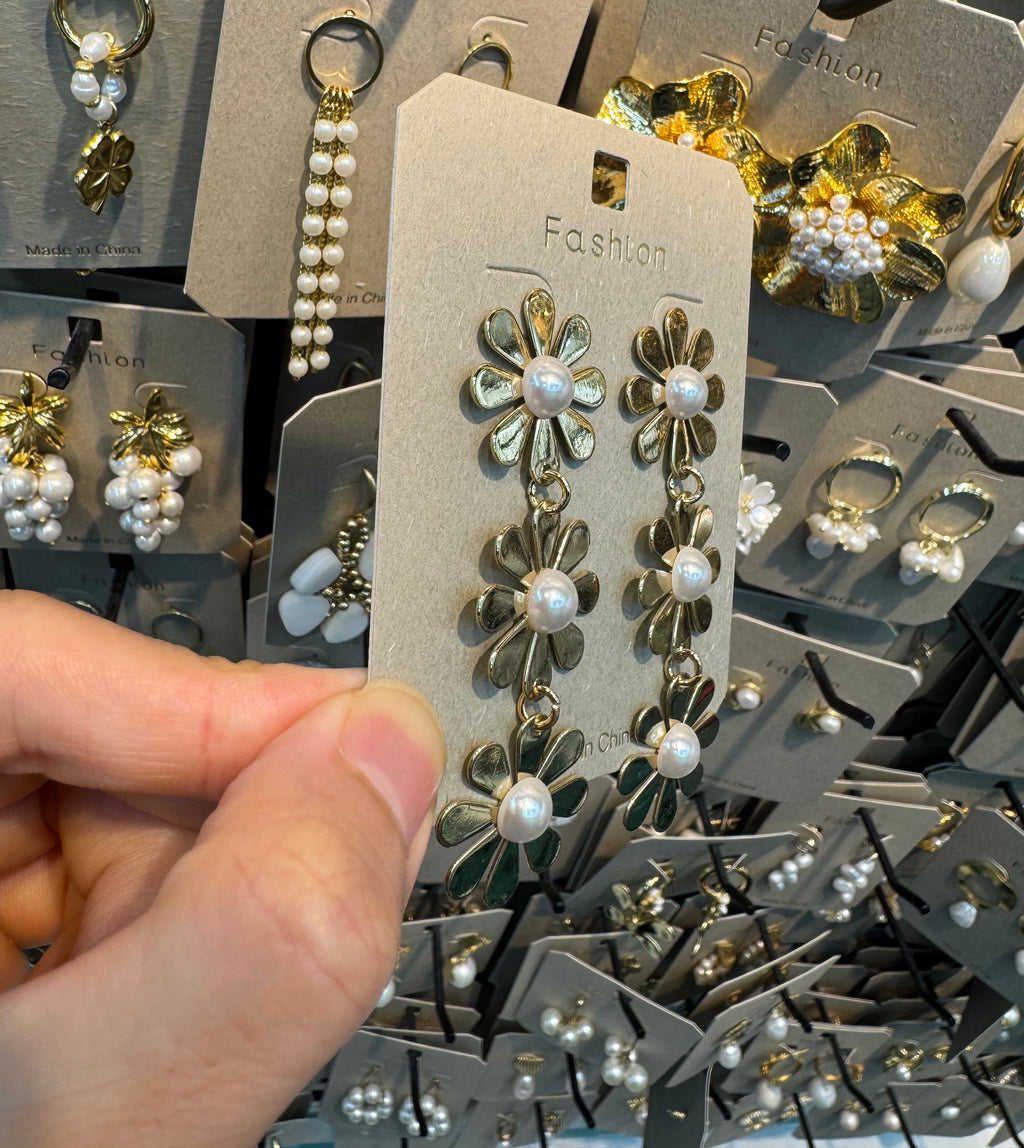 Triple Daisy Drop Earrings - W3-0476
