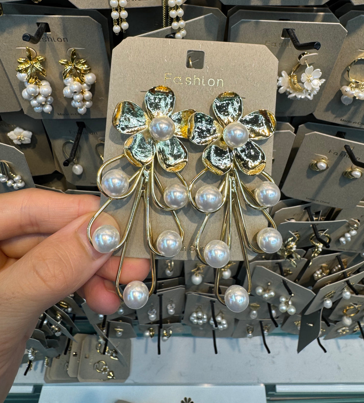 Flower Pearl Chain Fringe Earrings - W3-0478