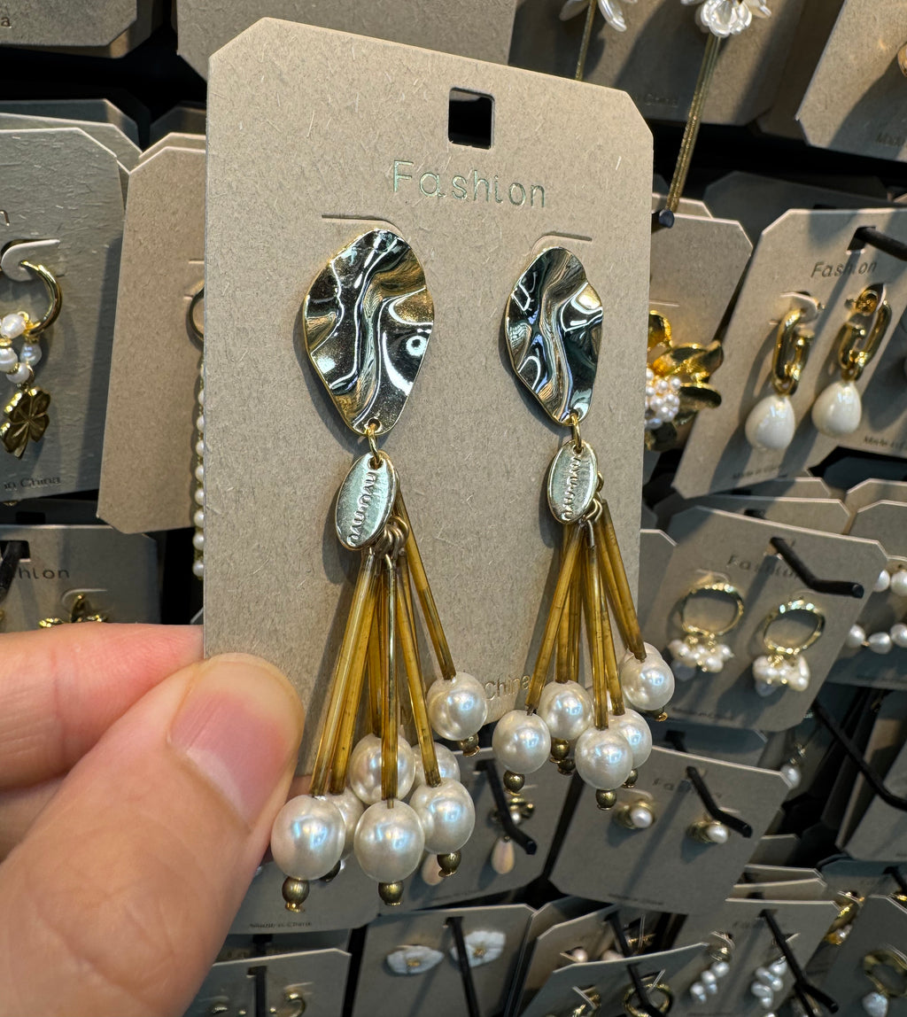 Sculpted Stud Pearl Tassel Earrings - W3-0479