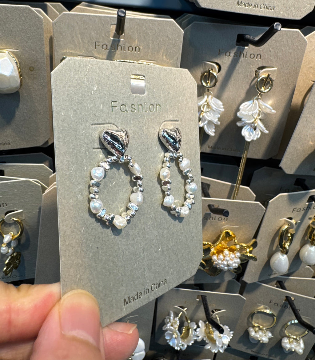 Twisted Pearl Oval Drop Earrings - W3-0506