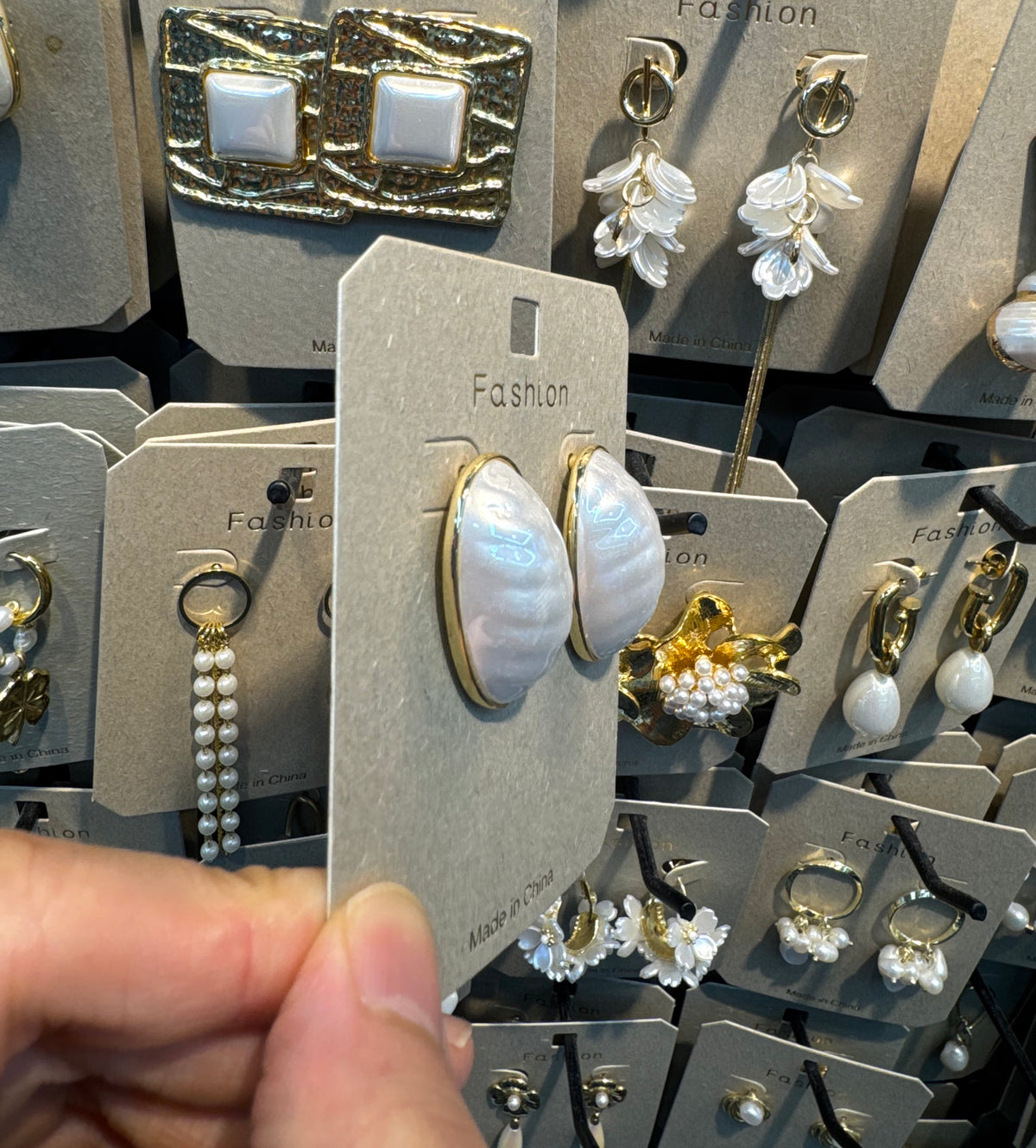 Oval Pearl Dome Stud Earrings - W3-0507