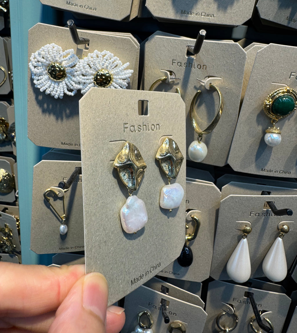 Abstract Stud Baroque Pearl Earrings - W3-0519