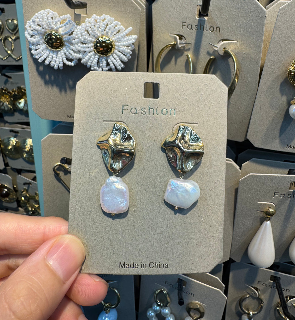 Abstract Stud Baroque Pearl Earrings - W3-0519
