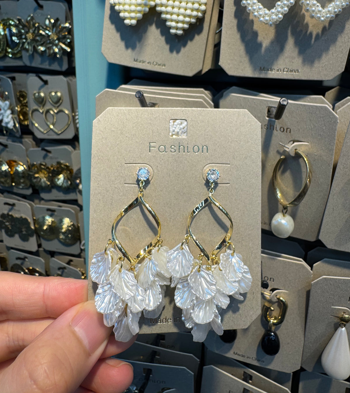 Geometric Pearl Petal Drop Earrings - W3-0523