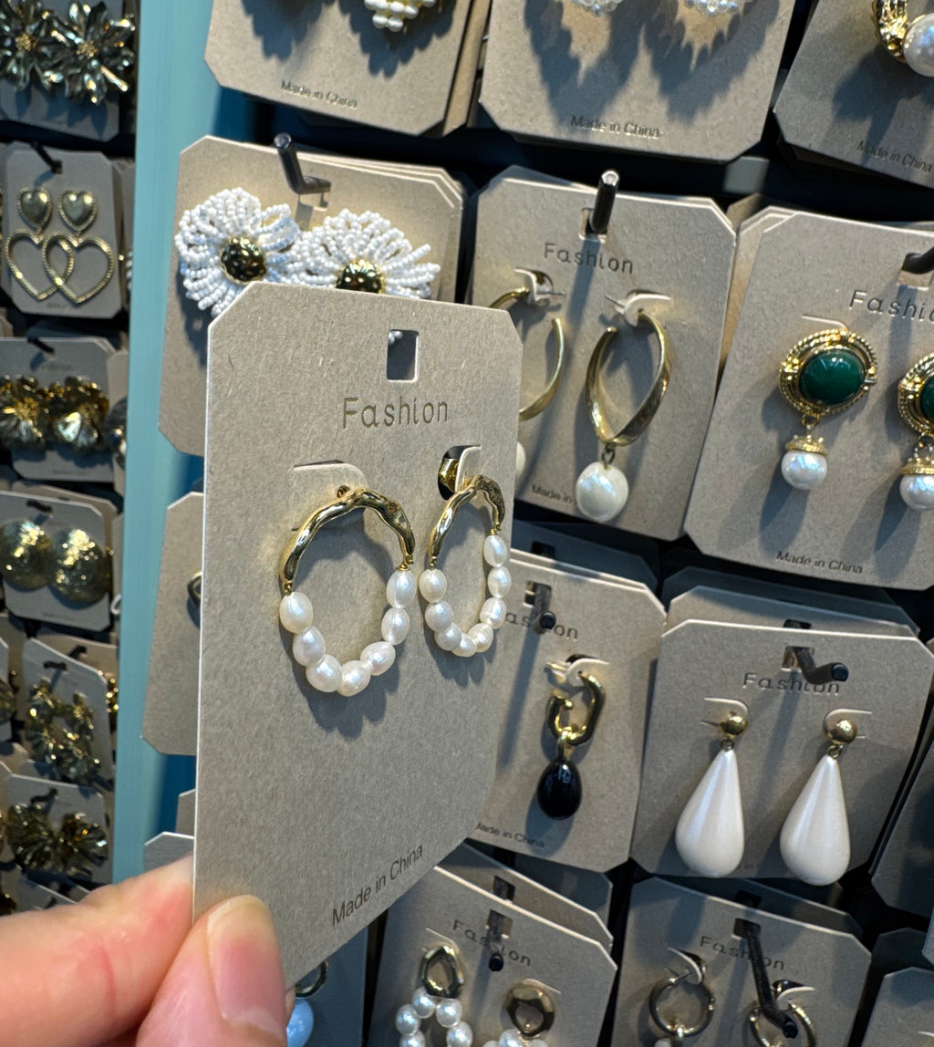 Mixed Texture Pearl Hoop Earrings - W3-0531