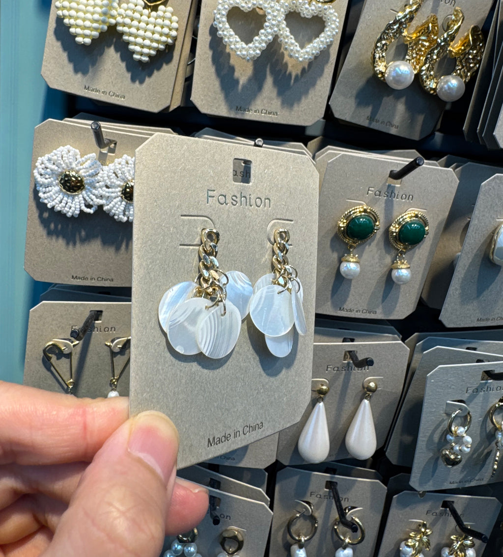 Shell Petal Cluster Drop Earrings - W3-0532