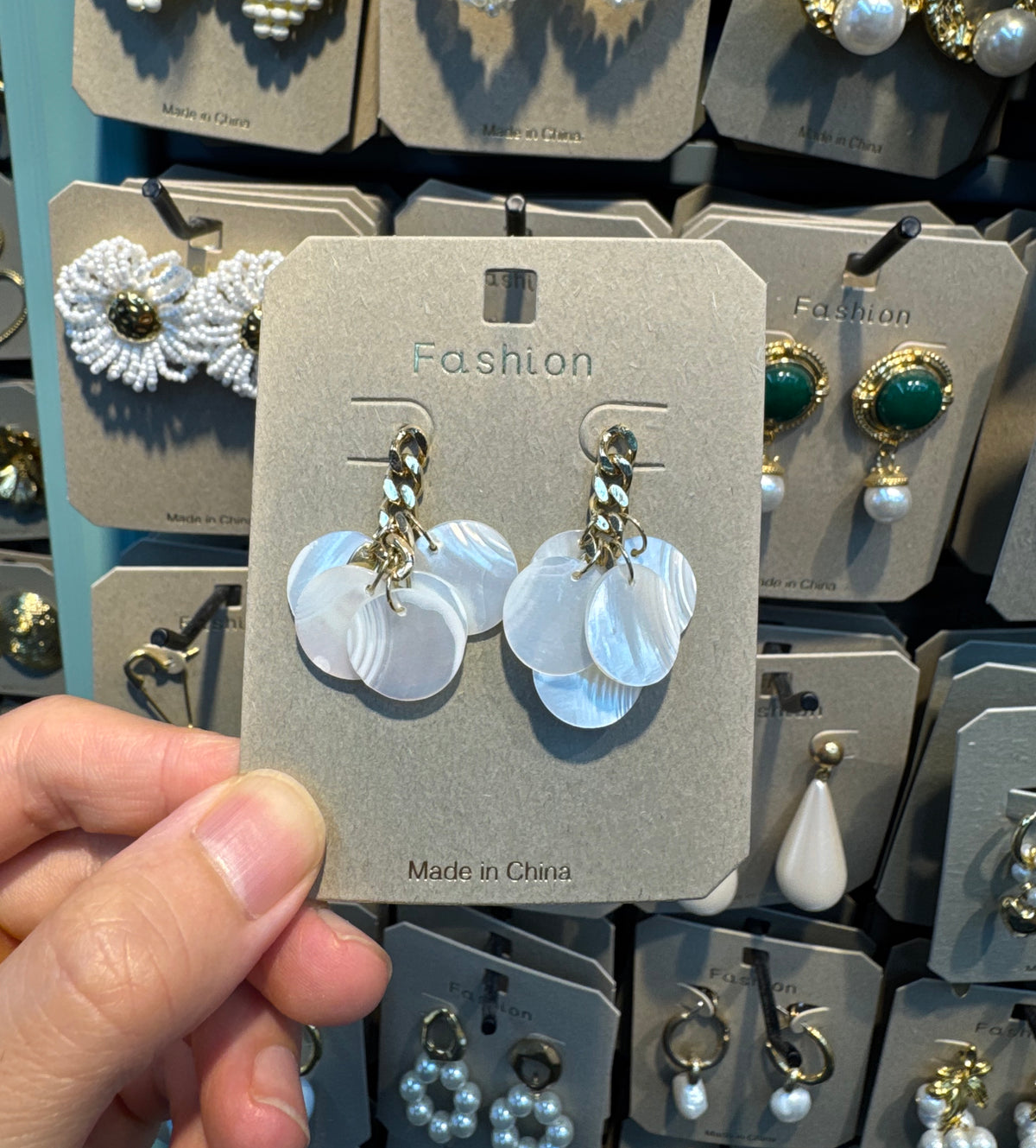 Shell Petal Cluster Drop Earrings - W3-0532