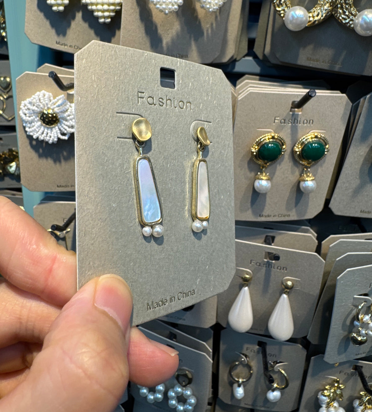 Tapered Pearl Bar Drop Earrings - W3-0555