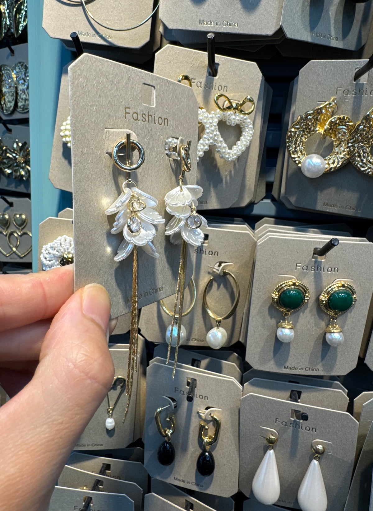 Floral Pearl Chain Tassel Earrings - W3-0557