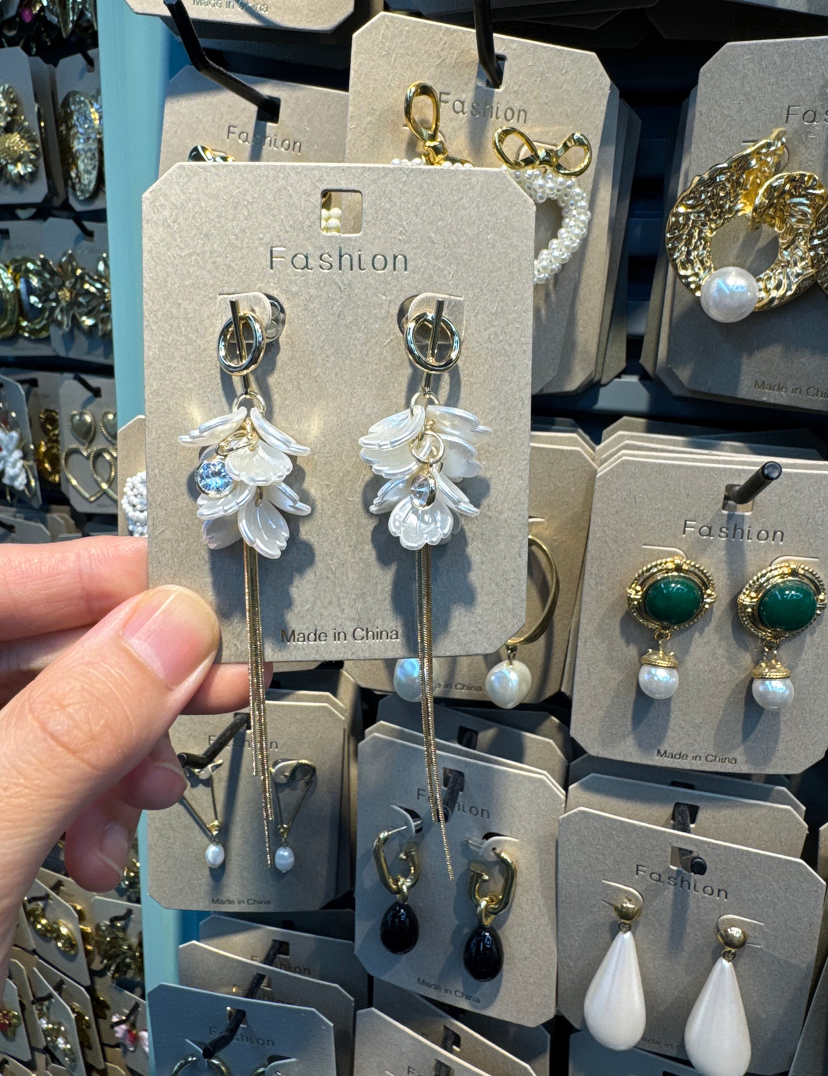 Floral Pearl Chain Tassel Earrings - W3-0557
