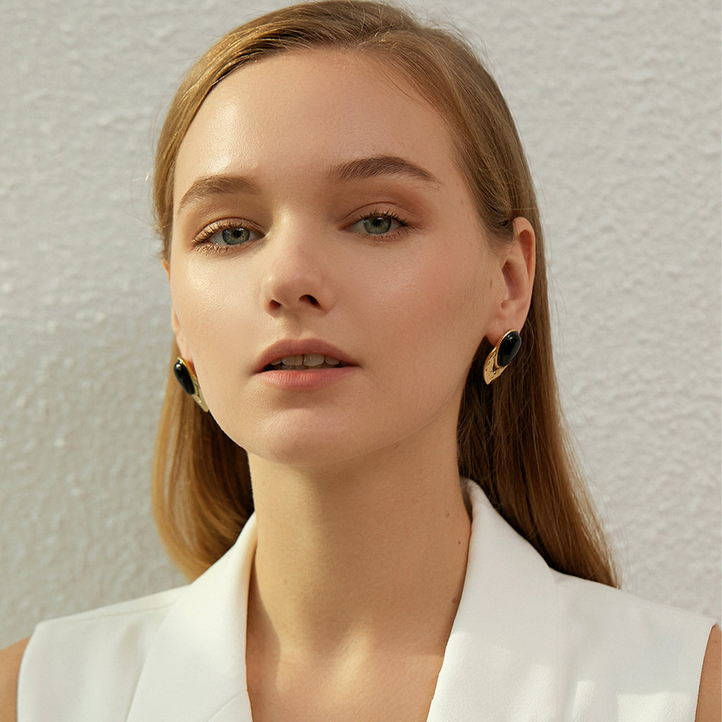Black Teardrop Hammered Gold Statement Earrings, 15.4g